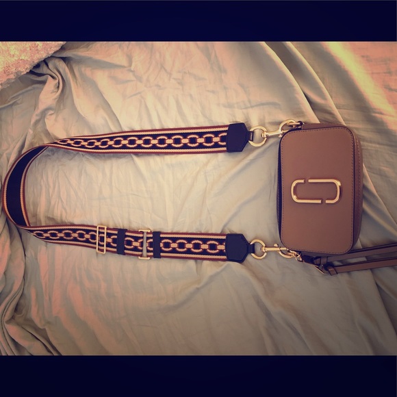 Marc Jacobs Handbags - Marc Jacobs cross body